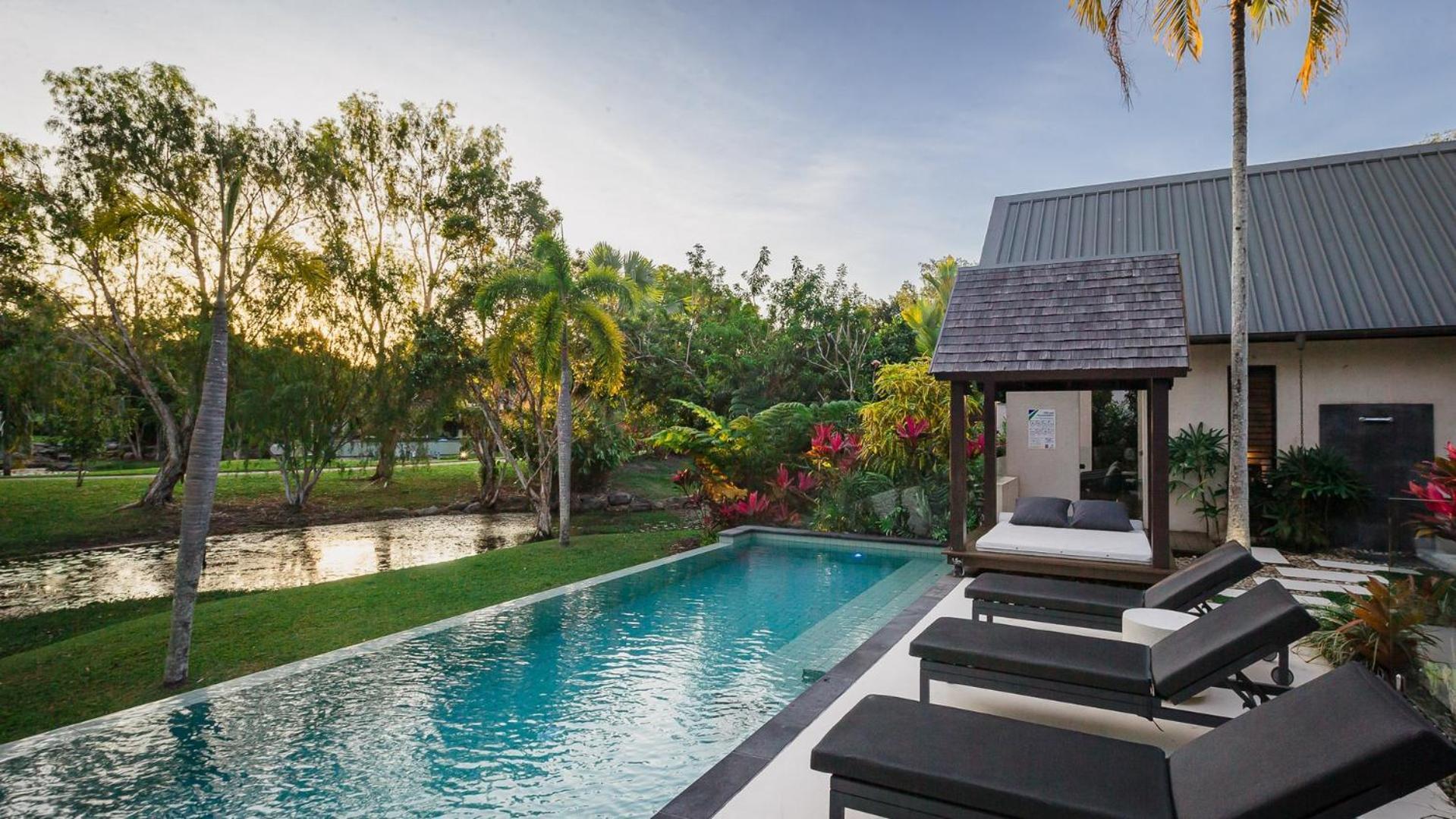 Niramaya Villas And Spa Port Douglas Exteriör bild