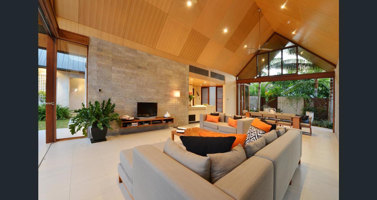 Niramaya Villas And Spa Port Douglas Exteriör bild